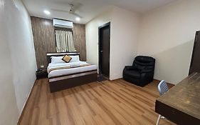 Hotel Sunshine Airport